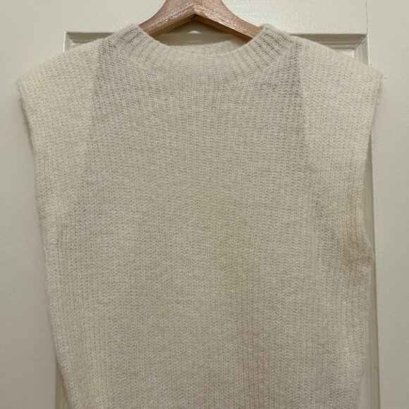 Cozy Cream Knit Sleeveless Sweater Vest - Picture 3 of 8